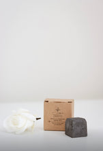 Charger l'image dans la galerie, Masque charbon noir et à l'argile - point noir