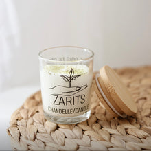 Charger l'image dans la galerie, Chandelle ZARITS en pot de verre blanc avec couvercle en bois sur le côté