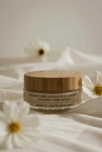 Charger l'image dans la galerie, Exfoliant à l’argile blanche & au sel de la mer morte - Femme enceinte/ peau sensible