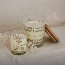 Load image into Gallery viewer, Bougies en pots cylindriques avec étiquette à motif végétal et couvercle en bois