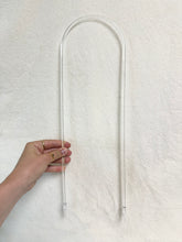 Charger l'image dans la galerie, Tuteur à plante transparent en forme de U, arceaux droits et base incurvée